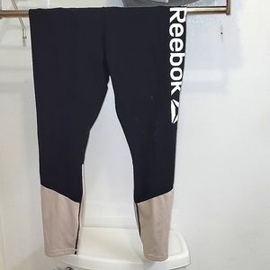 Size:M Reebok Leggins